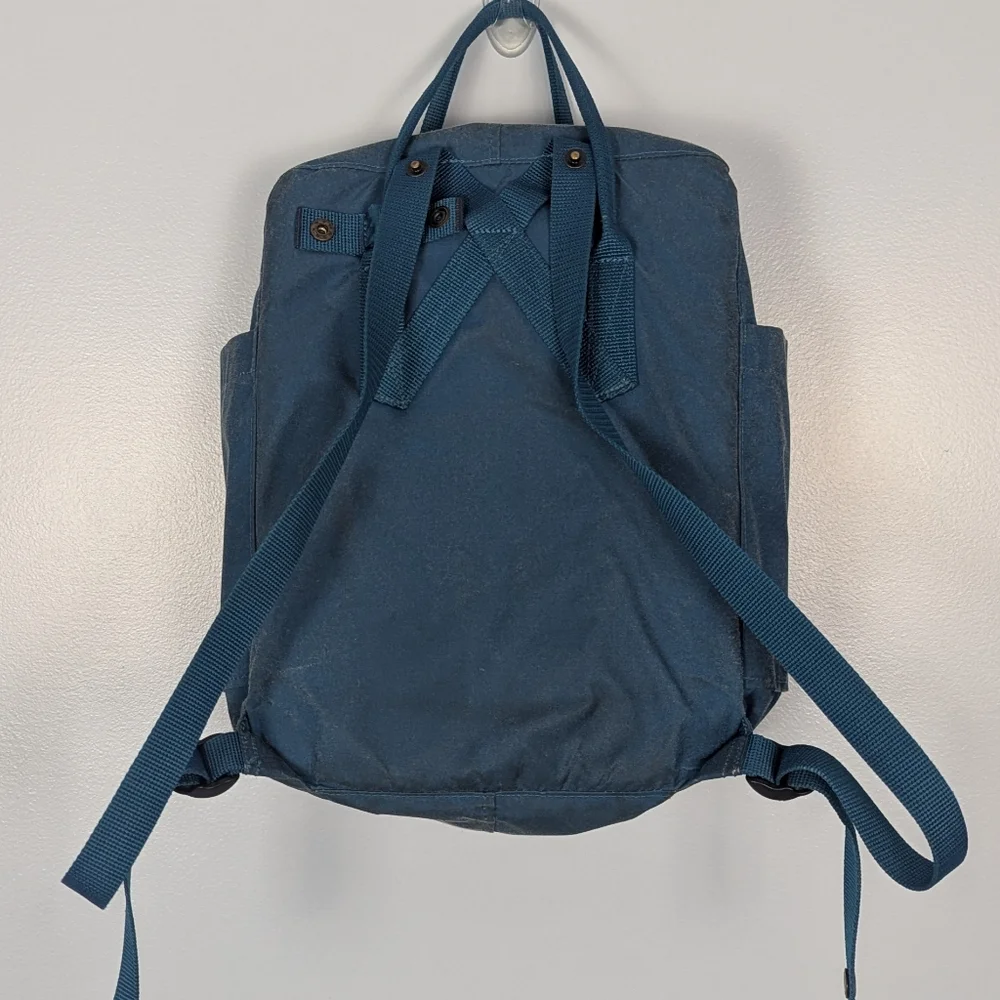 Fjallraven Classic Kånken Teal Backpack 16L